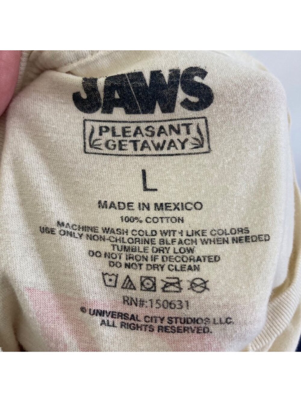 Jaws x Pleasant Getaway Graphic T Shirt Mens Large Amity Island Surf Club Beige - Picture 6 of 7